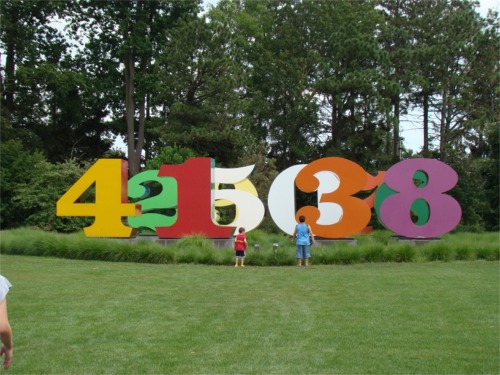 numbers sculpture1.jpg