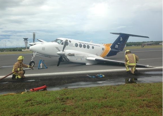 figure 1: vh-zco on runway 29 at darwin