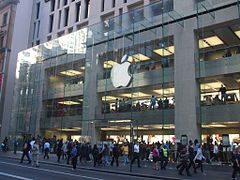 https://upload.wikimedia.org/wikipedia/commons/thumb/d/d9/apple_store%2c_sydney.jpg/240px-apple_store%2c_sydney.jpg