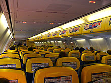 https://upload.wikimedia.org/wikipedia/commons/thumb/2/2f/ryanair_b737-800_cabin.jpg/220px-ryanair_b737-800_cabin.jpg