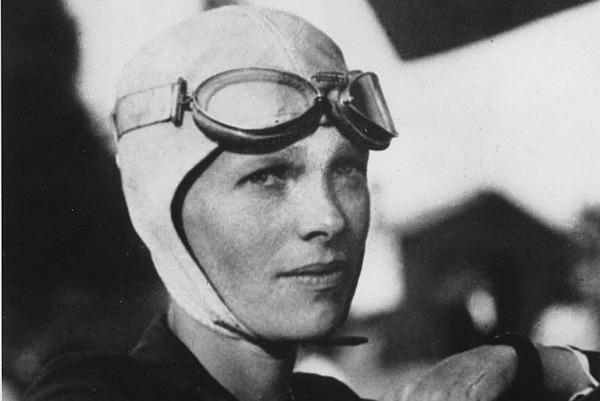 http://www.crowdfundingguide.com/wp-content/uploads/2014/05/amelia-earhart-feature.jpg