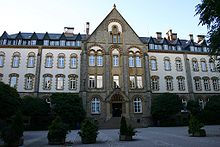 http://upload.wikimedia.org/wikipedia/commons/thumb/f/f3/university_luxemburg_lmp_main.jpg/220px-university_luxemburg_lmp_main.jpg