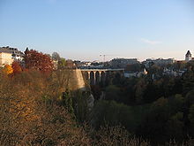 http://upload.wikimedia.org/wikipedia/commons/thumb/e/e2/luxemburg-petrussetal-viaduc.jpg/220px-luxemburg-petrussetal-viaduc.jpg
