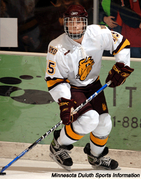 http://www.insidecollegehockey.com/images/action_umd_niskanen.gif