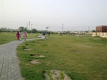 http://upload.wikimedia.org/wikipedia/commons/thumb/2/2f/nawaz_sharif_park%2cd.g.khan.jpg/220px-nawaz_sharif_park%2cd.g.khan.jpg