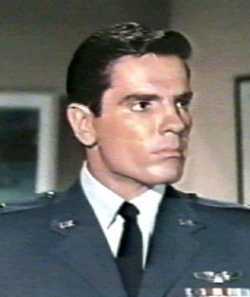 http://www.commonsensejunction.com/xtras/wwii-movie-stars/tom-tryon.jpg