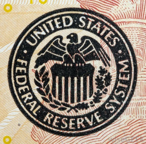 http://images.wisegeek.com/federal-reserve-seal.jpg