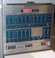 http://upload.wikimedia.org/wikipedia/commons/thumb/a/ad/ibm-650-panel.jpg/220px-ibm-650-panel.jpg