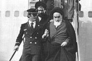 http://graphics8.nytimes.com/images/2012/04/12/world/middleeast/iran-timeline-1979-khomeini-arrives/iran-timeline-1979-khomeini-arrives-thumbwide-v2.jpg