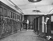 http://upload.wikimedia.org/wikipedia/commons/thumb/4/4e/eniac.jpg/220px-eniac.jpg