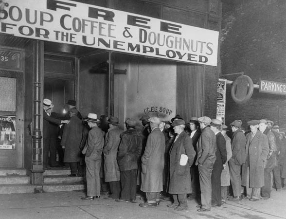 http://history105.libraries.wsu.edu/fall2014/wp-content/uploads/sites/3/2014/08/great-depression-food-line.jpg