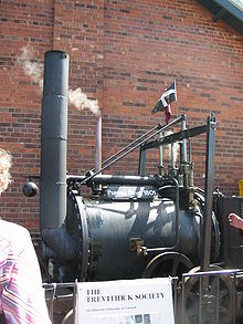 http://upload.wikimedia.org/wikipedia/commons/thumb/6/6c/trevithick_road_loco_01.jpg/220px-trevithick_road_loco_01.jpg