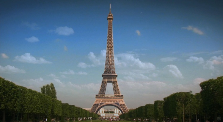 http://wallpaperdev.com/stock/eiffel-tower-wallpaper.jpg