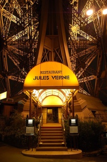 http://2.bp.blogspot.com/-qs2hjlz_8em/ut3y0nzgdli/aaaaaaaaadg/dvvwfznkkri/s1600/le-jules-verne-paris.jpg