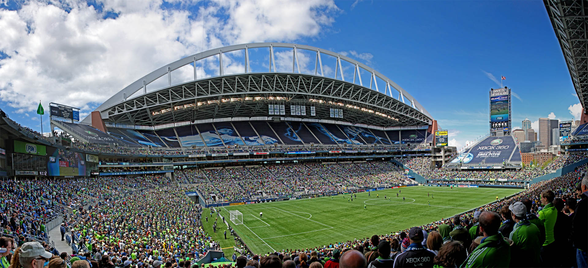 http://www.randomnesspersonified.com/images/sounders/2010/game9/sj_panorama3.jpg