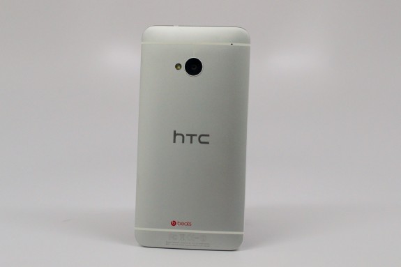 htc-one-review-003-575x383