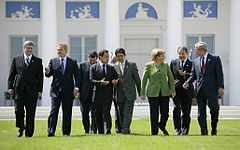 http://upload.wikimedia.org/wikipedia/commons/thumb/e/ed/33rdg8leaders.jpg/240px-33rdg8leaders.jpg