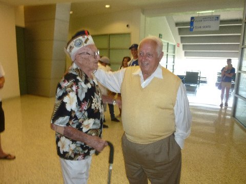 http://www.spiritof45.org/site/wp-content/uploads/2011/08/lucky-and-tommy-lasorda.jpg