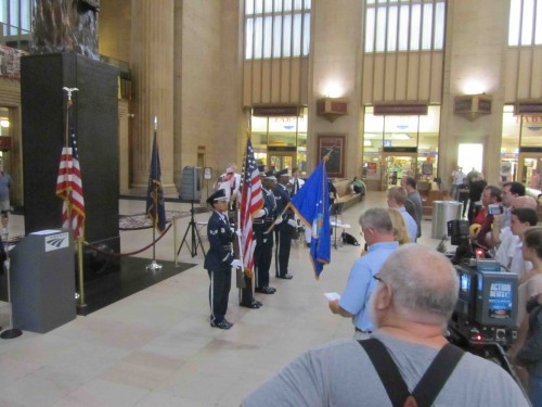 http://www.spiritof45.org/site/wp-content/uploads/2011/08/08142011-color-guard-in-front-of-memorial-500x375.jpg