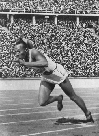 http://upload.wikimedia.org/wikipedia/commons/c/c5/jesse_owens3.jpg