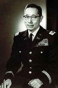 http://www.legion.org/sites/legion.org/files/legion/beloved-veterans/ltc_young-oak_kim_1961.jpg