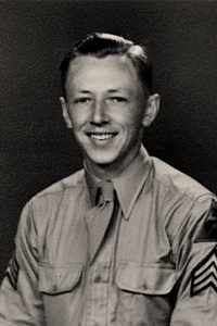 http://www.legion.org/sites/legion.org/files/legion/beloved-veterans/charles_schulz.jpg