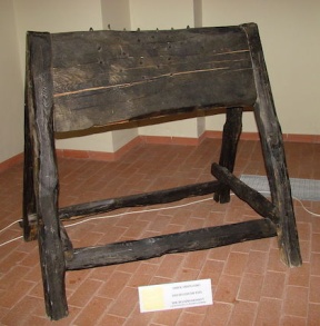wooden-mule