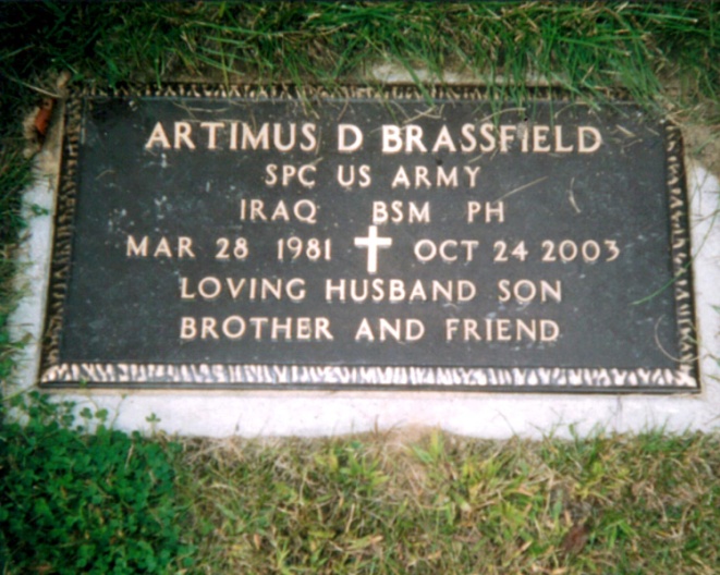 http://www.findagrave.com/photos/2006/318/8053602_116364589582.jpg