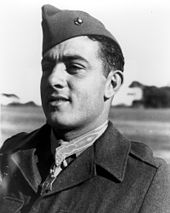 http://upload.wikimedia.org/wikipedia/commons/thumb/a/af/basiloneusmc.jpg/170px-basiloneusmc.jpg