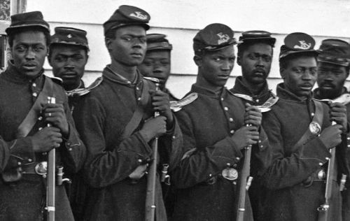 http://www.blackpast.org/files/blackpast_images/e_of_the_nearly_200_000_african_american_soldiers_who_served_in_the_union_army_and_navy_during_the_civil_war__public_domain_.jpg