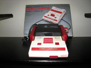 http://www.videogameconsolelibrary.com/images/1980s/83_nintendo_famicom/ss/004_small.jpg